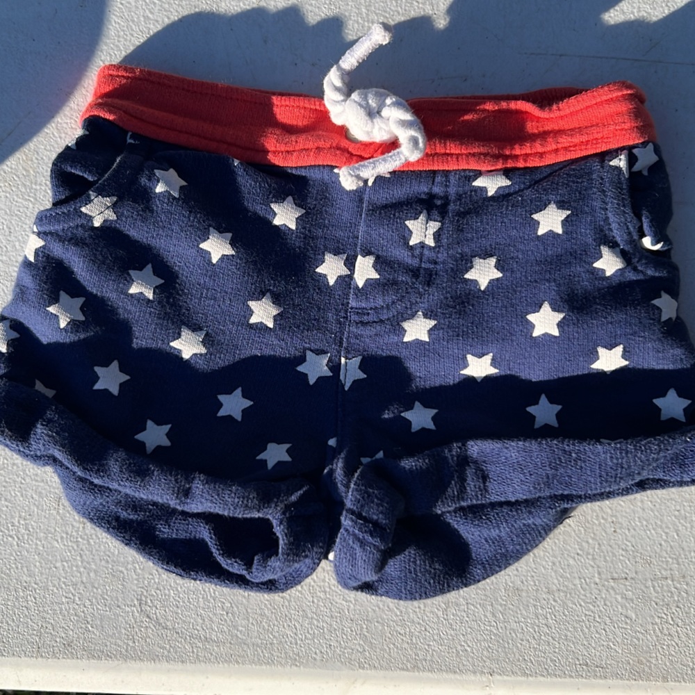 🦒[5/$15] Carter star shorts